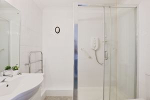 BATHROOM- click for photo gallery